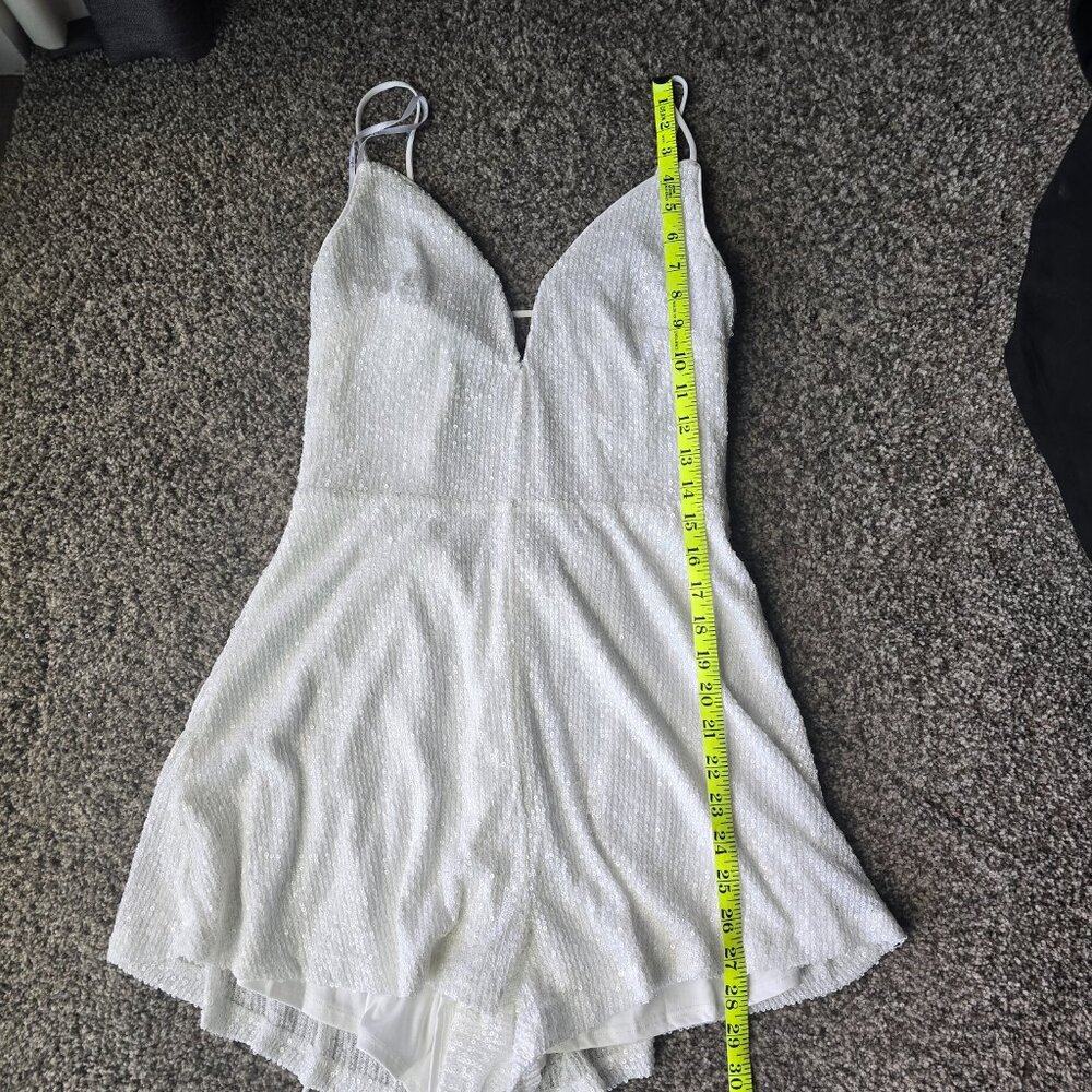 EUC Lulu's White Sequin Lace up Back Romper Size Medium - Picture 7 of 8